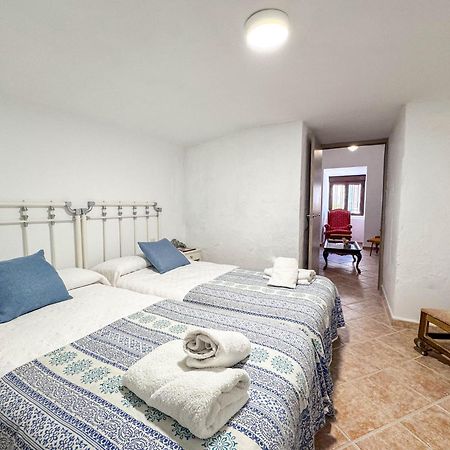 Casa Cueva Rural Vico Ideal Grandes Grupos Freila Ngoại thất bức ảnh