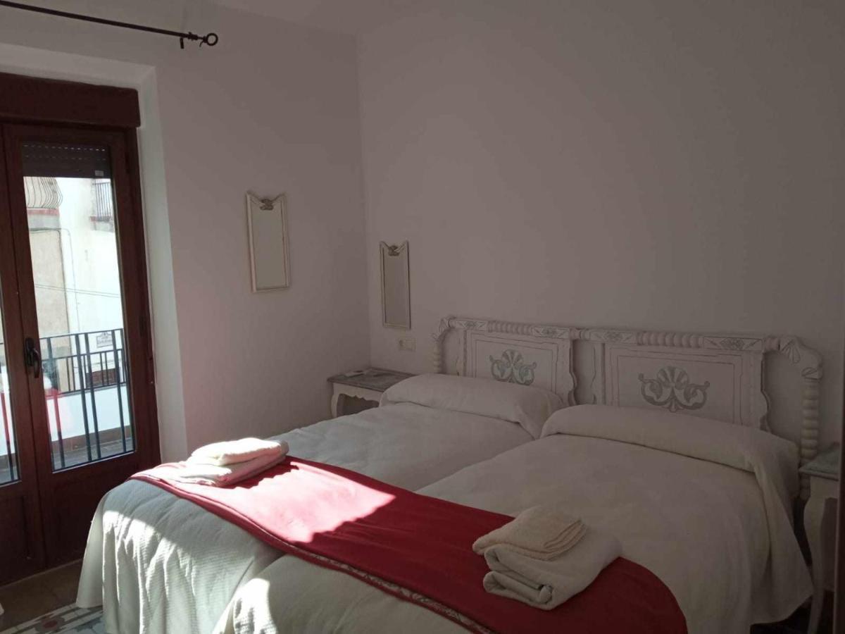 Casa Cueva Rural Vico Ideal Grandes Grupos Freila Ngoại thất bức ảnh