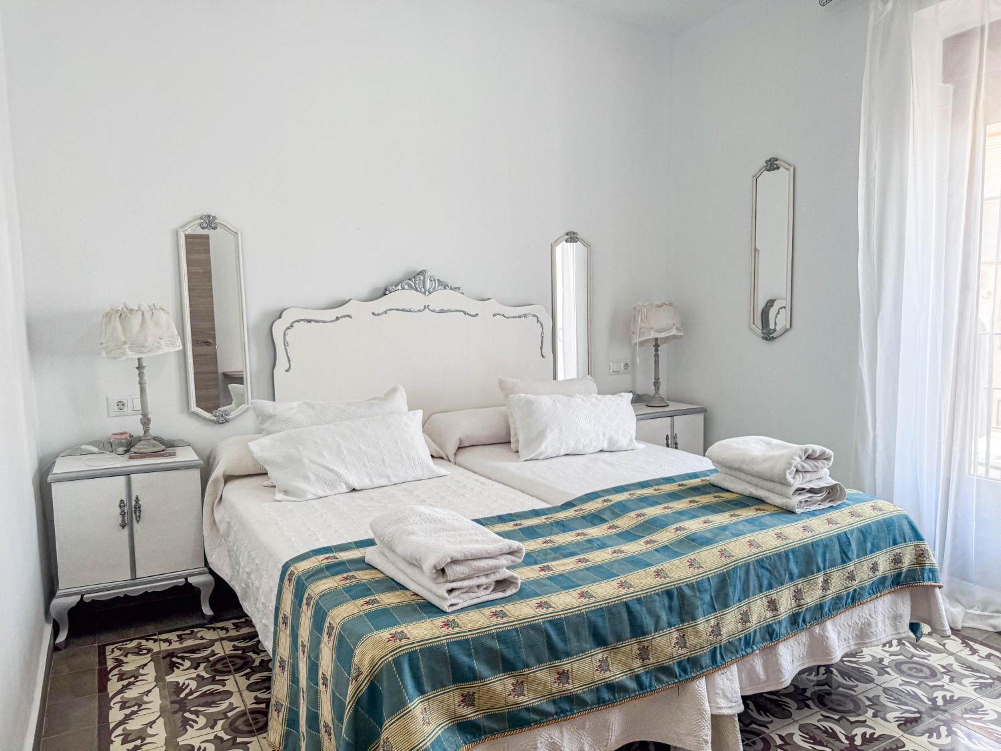 Casa Cueva Rural Vico Ideal Grandes Grupos Freila Ngoại thất bức ảnh
